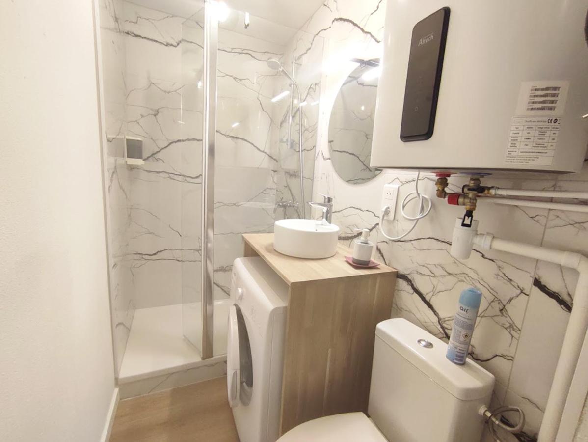 Le Cerf Charmant, T2, Luchon, Wifi, Balcon, Ascenseur, 4 Personnes Bagnères-de-Luchon Esterno foto